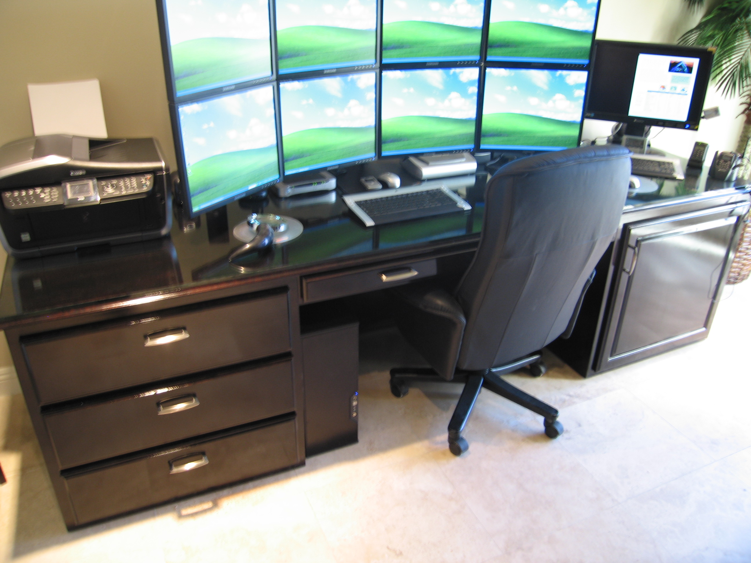 scottdesk.jpg